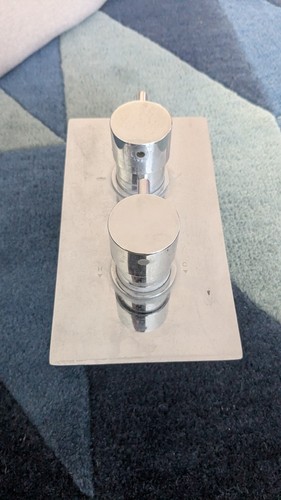 Twin round concealed - twin,