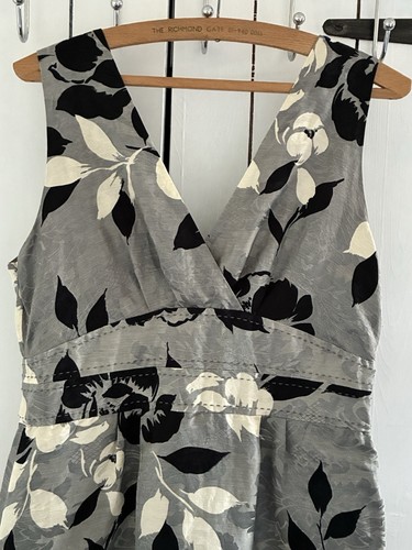 Phase eight grey - phase, black