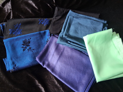 Vintage fabric fat quarters - *,