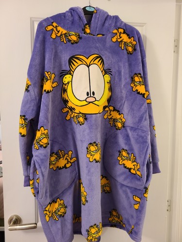Garfield pyjama fluffy snuddie - garfield,