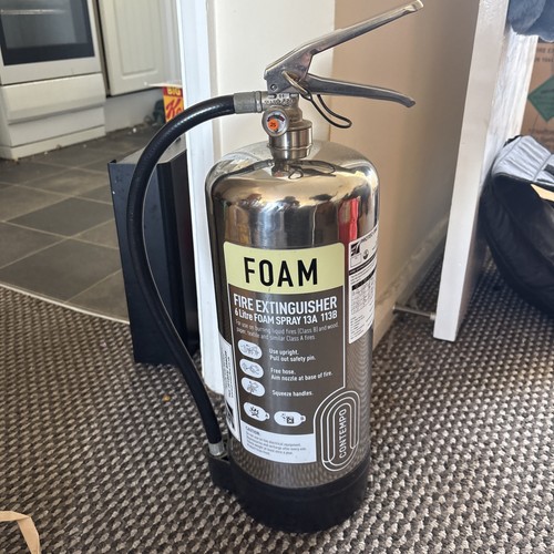 Empty large foam - empty,