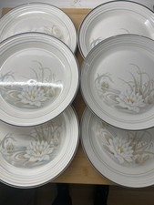 6 X Royal Doulton Fresh Flowers “ Hampstead” Dinner Plates 26.5cm