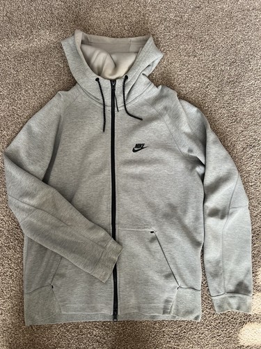 Grey nike tech - tech, fleece