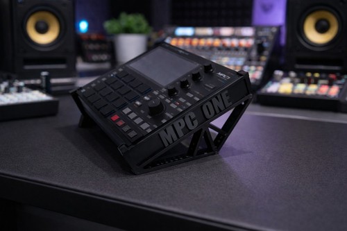 Akai mpc one - akai, /