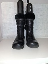 Earth Spirit Black Leather