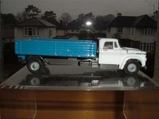 CORGI T0YS DODGE KEW FARGO
