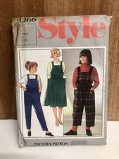 Vintage 1980 Style Girls