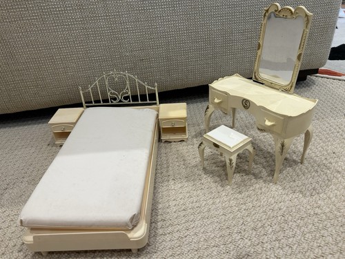 Sindy vintage bedroom set - vintage,