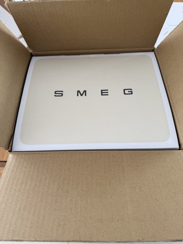 Smeg matte white kettle bnwt - kettle,
