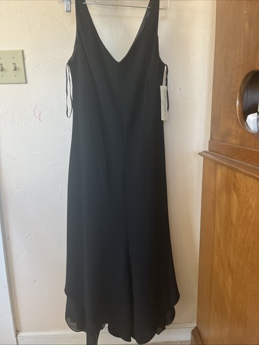 Evan picone dress - black, neck