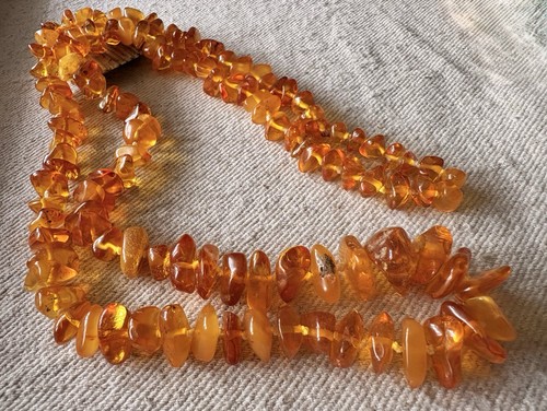 Antique knotted graduated - knotted,