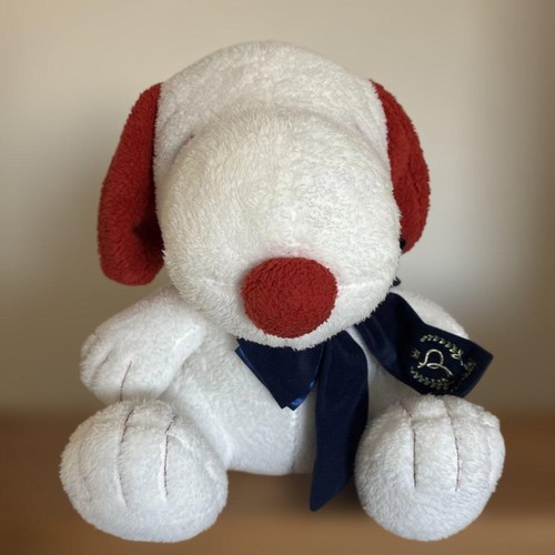 Snoopy stuffed animal - stuffed,
