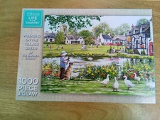 WH Smith 1000pc Weekend On The