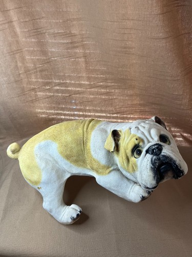 Bulldog sculpture - bulldog,
