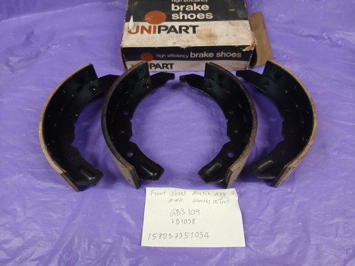 Front brake shoes austin a55 - front,