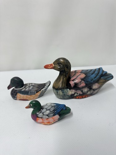 Set hand painted - of,