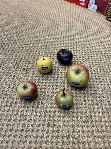 Penkridge ceramics apples - 4,