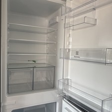 Electrolux LNS5LE18S5 Fridge