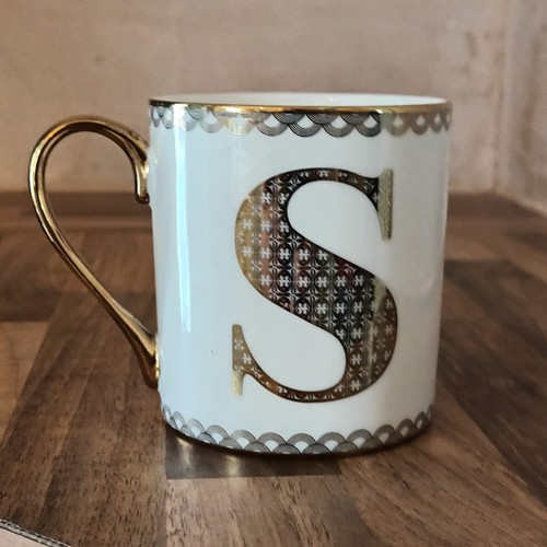 Initial letter mug - s, "