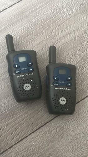 Motorola t4502 walkie talkies - motorola,