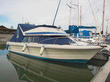 Live aboard Cabin cruiser on Live Aboard Mooring in Newhaven East Sussex