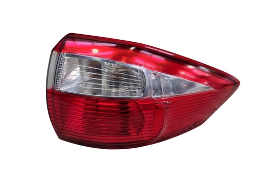 Ford focus max taillight - ford,