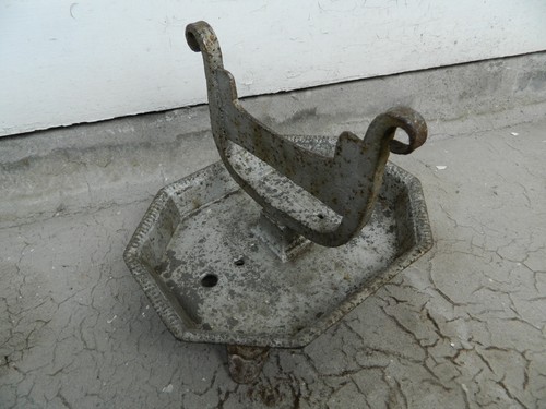 Antique cast iron boot - cast,