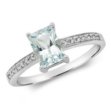 0.8CT AQUAMARINE DIAMOND RING