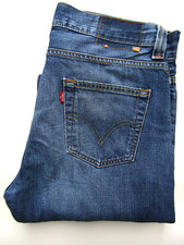 Levi's 506  standard straight