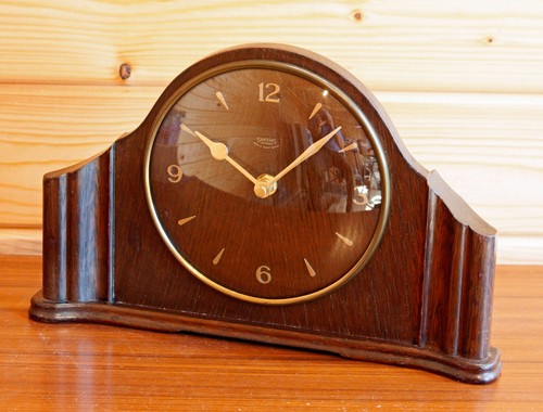 Vintage 31cm smiths mantel - 31cm,