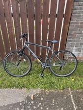 Apollo Guru Men's 18-Speed Front Suspension Hybrid Bike, Large 21'' Grey