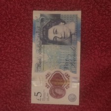 English £5 Note, AK47 Serial