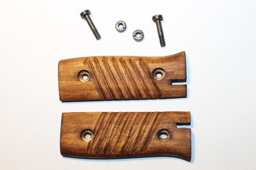 Wooden grips with - , bayo