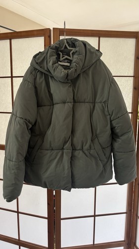 Green puffa jacket - jacket, hood