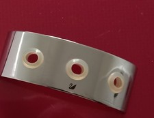 A Swarovski Tulip Stand for One Year Renewal