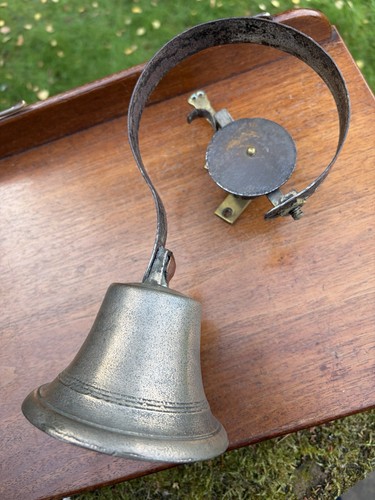 C19 servants bell - bell, with