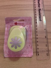 Brand New! Woodware 1” Daisy