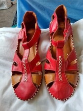 PAVERS Red & Brown Stitched