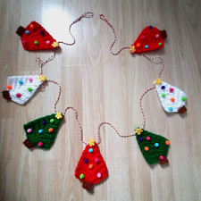 HANDMADE CROCHET CHRISTMAS TREE BUNTING DECORATION (1 METRE APPROX)