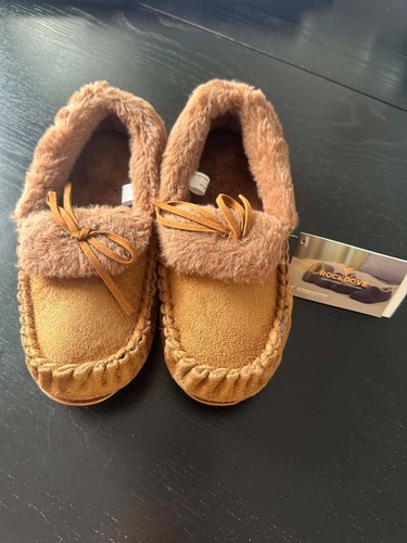Slippers size and 5 - slippers,
