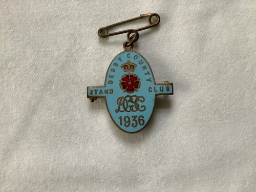 Horse racing members - horse, enamel