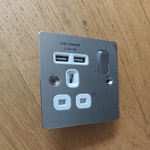 Lap 13a switched socket - switched,