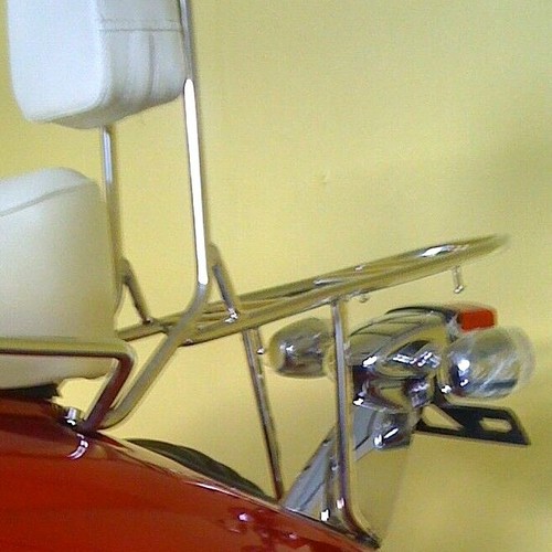 Luggage carrier top case - carrier, rear