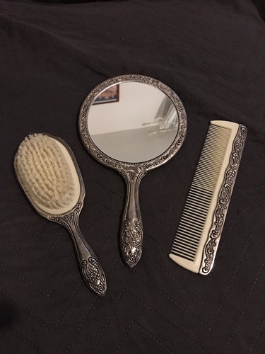 Vintage silver plated piece - silver,