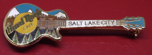 Used hard rock cafe - enamel, pin
