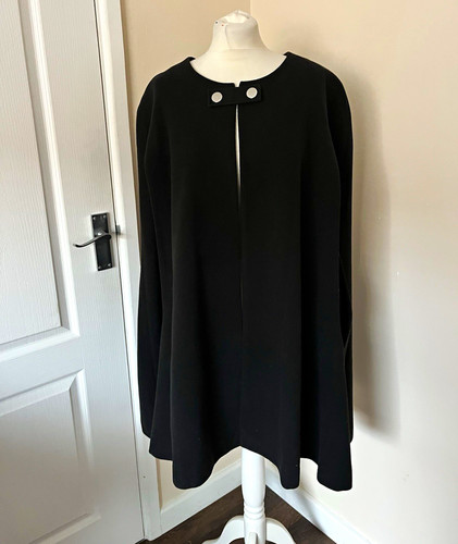 Everyday black cape - black,
