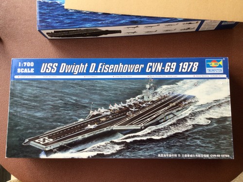 Trumpeter 05753 700 - trumpeter, uss
