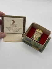 THIMBLE EARTHENWARE SYLVAC '79