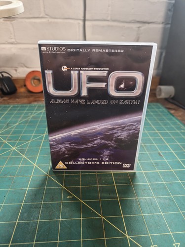 Gerry anderson ufo aliens - gerry, have