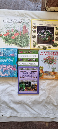 Gardening books job - lot, bundle
